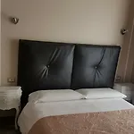 Nocleg ze śniadaniem Candia Rzym