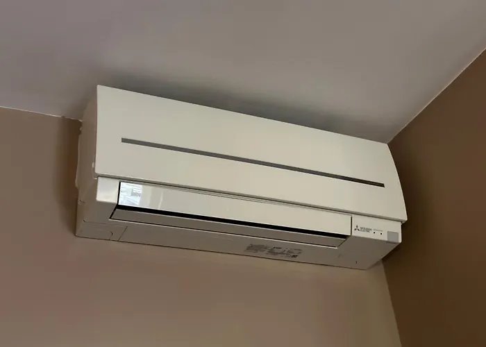 Candia לינה וארוחת בוקר 4*