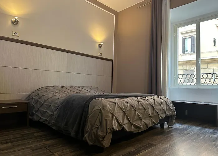 לינה וארוחת בוקר Candia 4*