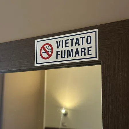 Candia Oda ve Kahvaltı Roma