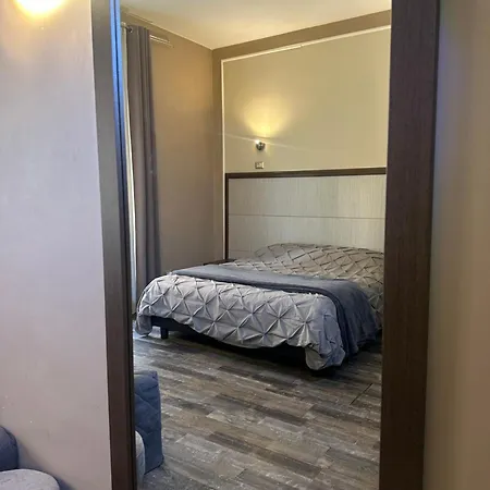 Candia Oda ve Kahvaltı