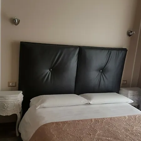 Oda ve Kahvaltı Candia Roma